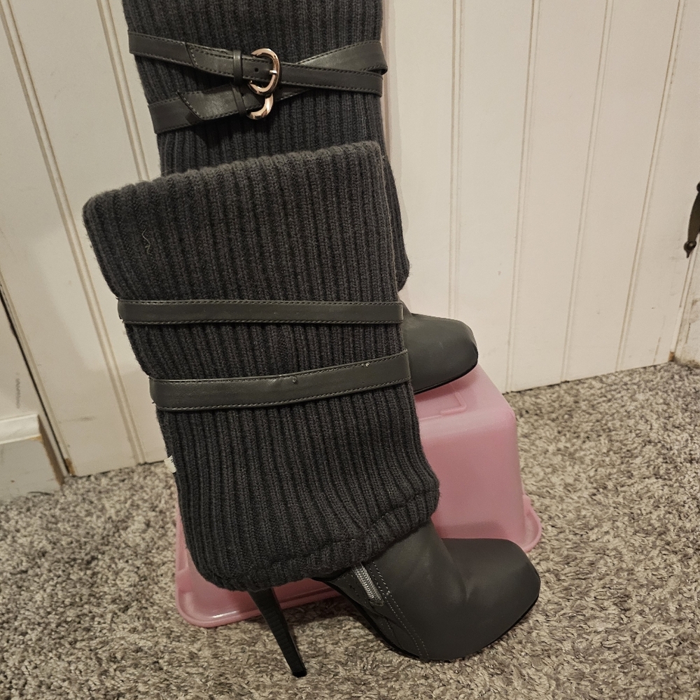 DOTS brand -Gray Ribbed Knit Boot Covers with Buckle Detail 4" Heel. - Picture 3 of 6